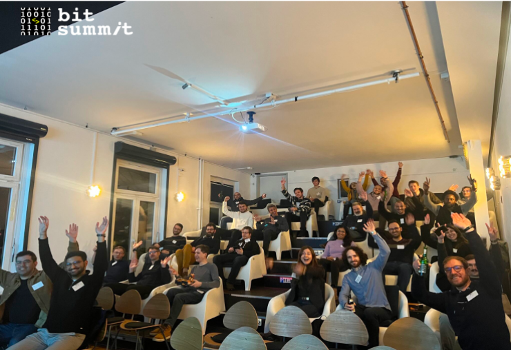 Group pictures of attendees on bit summit event